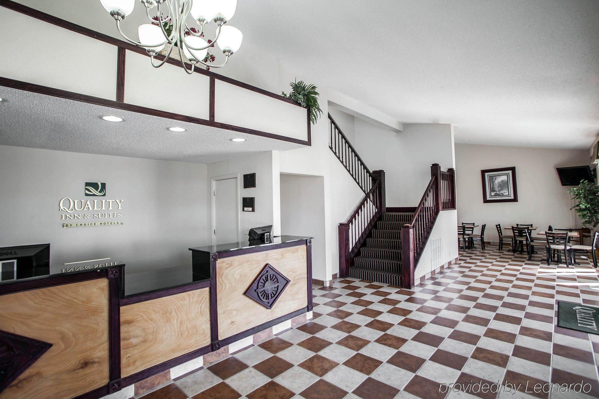 Quality Inn & Suites Bloomington University Area מראה חיצוני תמונה